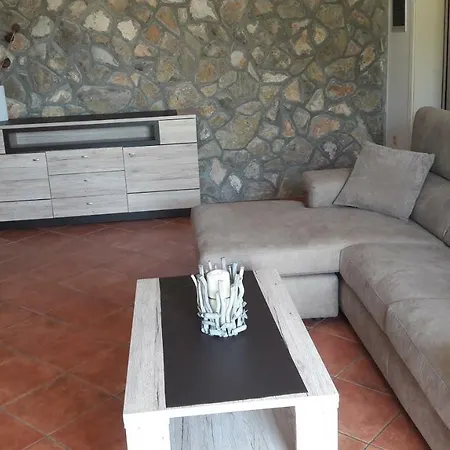 Garden Apartment *