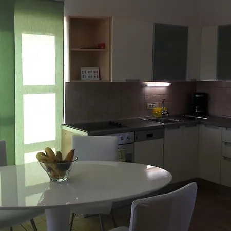Garden Apartment Pinezici (Krk)